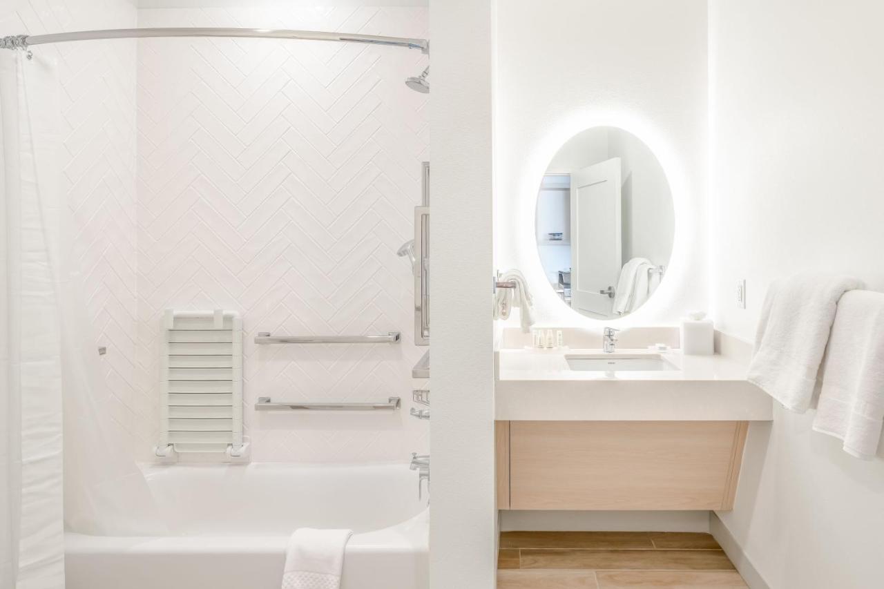 Towneplace Suites By Marriott Dallas רוקוול מראה חיצוני תמונה